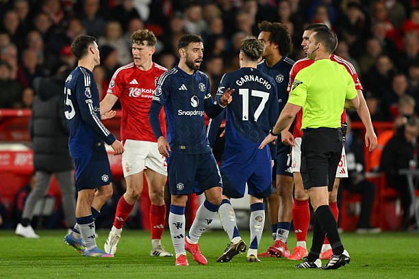 几名人员随 几名人员随