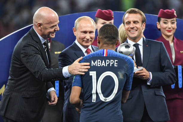 安菲尔德球 安菲尔德球